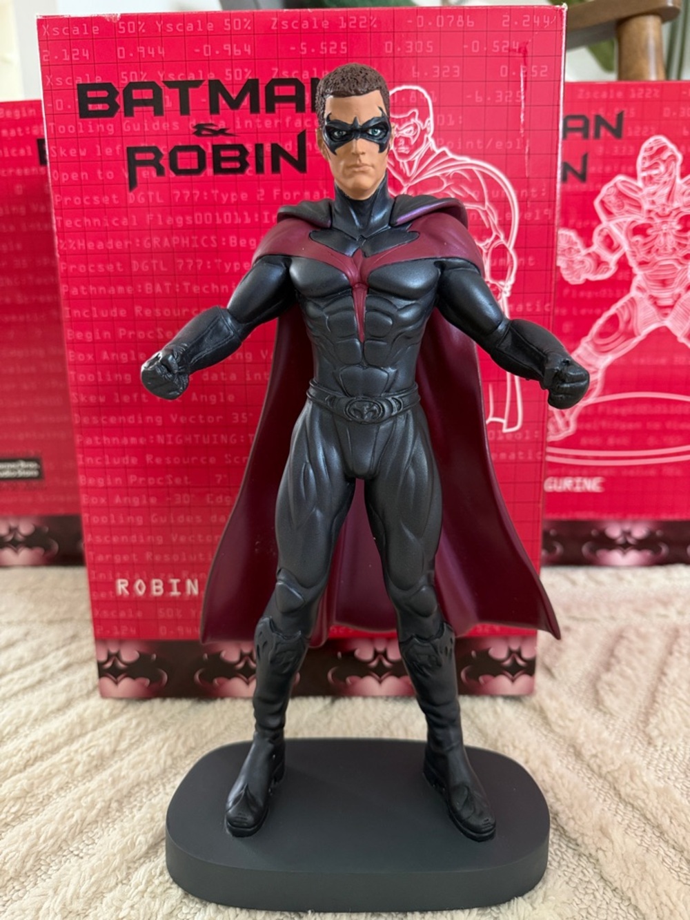DC Comics Robin Statue